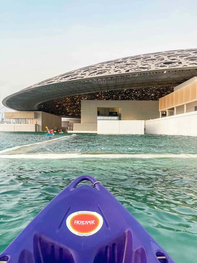 Abu Dhabi: Guided Kayak Tour around Louvre - What to Bring (So You Actually Enjoy the Hour)