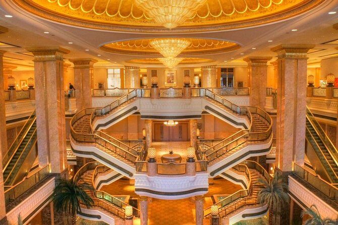 Abu Dhabi Half Day City Tour - Emirates Palace Mandarin Oriental and Qasr Al Watan: two different kinds of wow