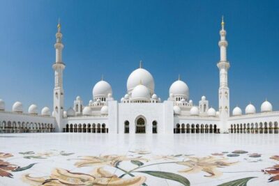Abu Dhabi: Half-Day Guided City Tour - Heritage Village: what life looked like before oil