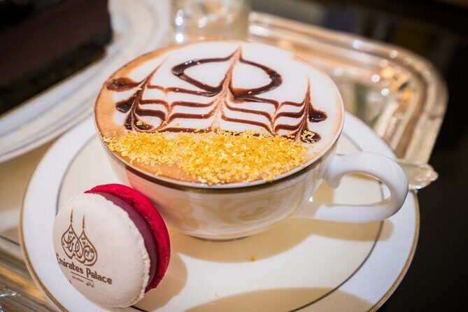 Abu Dhabi: Half-Day Guided City Tour - What the guide adds while you’re on the move