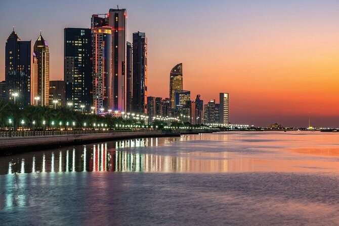 Abu Dhabi Highlights Day Trip from Dubai - Marina Mall Lunch Stop: Convenient, Fast, and On Your Own Tab