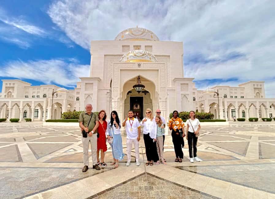 Abu Dhabi: Inside Qasr Al Watan Walking Tour - Key highlights you should care about