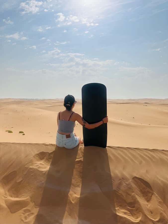 Abu Dhabi: Magical 4x4 Desert Tour with BBQ & Sandboarding - Al Khatim Desert: the setting that makes the whole tour feel real