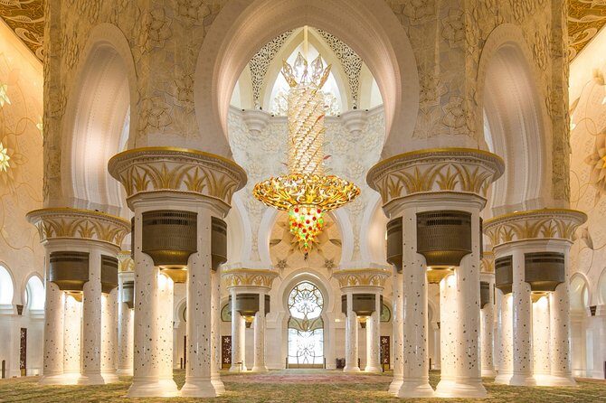 Abu Dhabi Mosque with Qasr Watn and Lunch at Emirates Palace - Guide matters: Mehboob and Hassan Abbas level storytelling