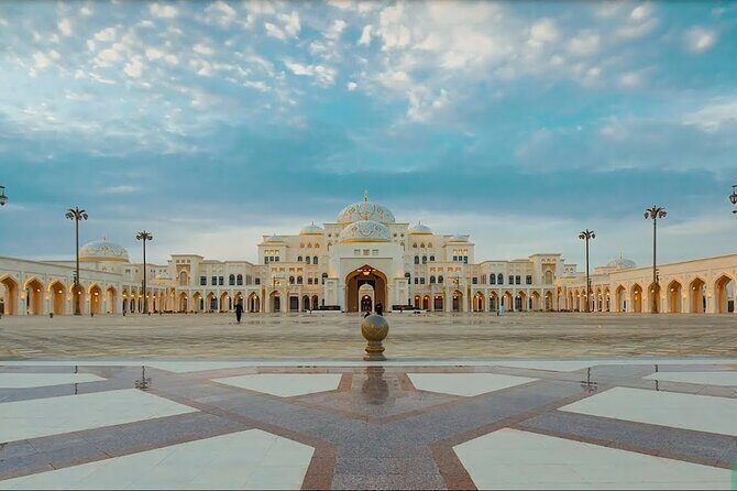 Abu Dhabi Private Tour with Qasr Al Watan & Gold Cappuccino at Emirates Palace - Why this Abu Dhabi private day tour works