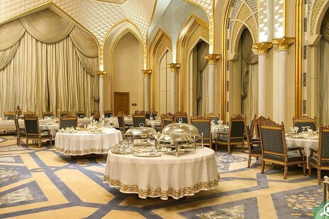 Abu Dhabi Sheikh Zayed Grand Mosque, Louvre, Qasr Al Watan Palace - Private Tour Reality Check: Guide Help vs Private Chaffeuring