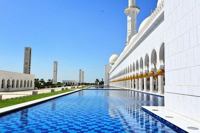 Abu Dhabi Sheikh Zayed Grand Mosque Private Tour - Why the Sheikh Zayed Grand Mosque Center is worth your time