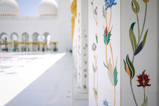Abu Dhabi Sheikh Zayed Grand Mosque Private Tour - Value check: is $200 per group worth it?