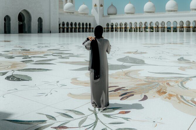 Abu Dhabi Sheikh Zayed Grand Mosque Private Tour - Timing and planning tips that make the visit smoother