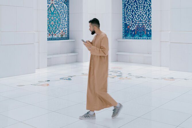 Abu Dhabi Sheikh Zayed Grand Mosque Private Tour - Should you book this private mosque tour?