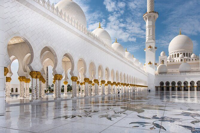 Abu Dhabi Sheikh Zayed Grand Mosque Tour - Timing and Timing Again: Pickup Delays, Friday Closures, and Feeling Rushed