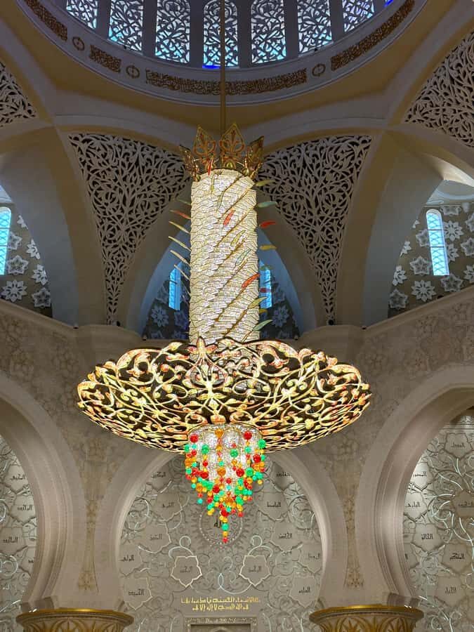 Abu Dhabi: Sheikh Zayed Grand Mosque Tour with Photographer - Dress Code and Rules You Must Follow (No Exceptions)
