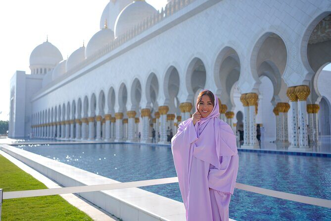 Abu Dhabi Sheikh Zayed Mosque Half-Day Guided Tour from Dubai - Getting There and How the Timing Works (Morning or Afternoon)