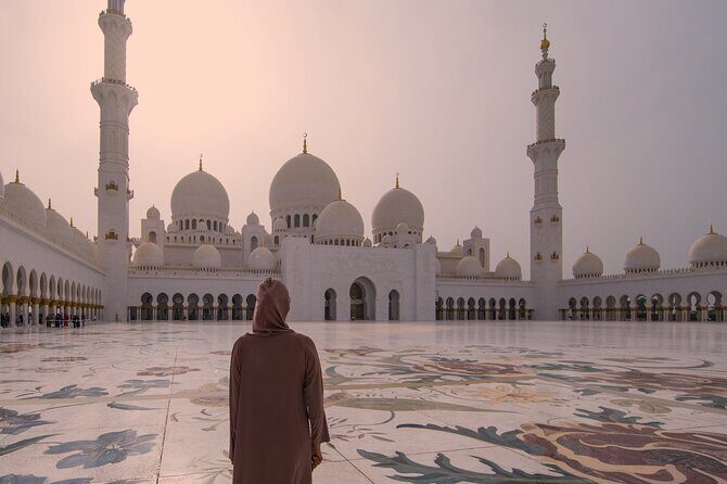 Abu Dhabi Sightseeing City Tour including Grand Mosque - Miraj Islamic Art Centre: carpets, textiles, calligraphy—and possible hard sell
