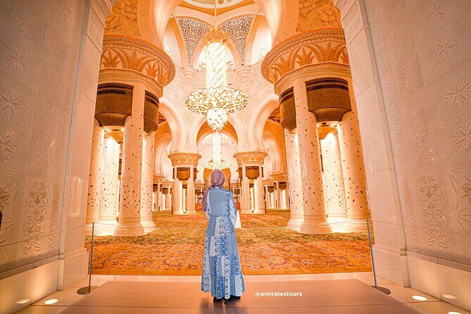 Abu Dhabi Sightseeing Tour: Sheikh Zayed Mosque, Heritage Village & Dates Market - Price and logistics: why this half-day can feel like good value