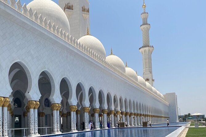 Abu Dhabi Stopover & Layover Tour – Private, Fast & Flexible! - The quick-hit culture stops: Louvre, interfaith, and the presidential palace