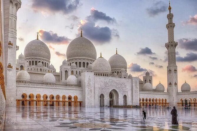 Abu Dhabi Tour from Dubai, Sheikh Zayed Mosqe & City Sightseeing - Value and Who Should Book This Dubai to Abu Dhabi Tour