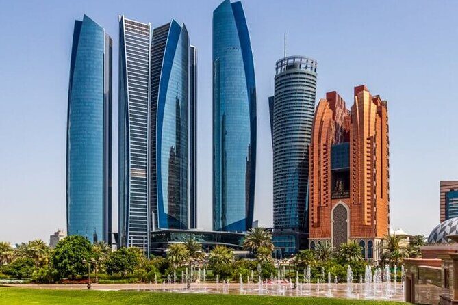 Abu Dhabi Tour in Private 4x4 with Grand Mosque, Louvre & Ferrari - Louvre Abu Dhabi: make the most of your 2 hours