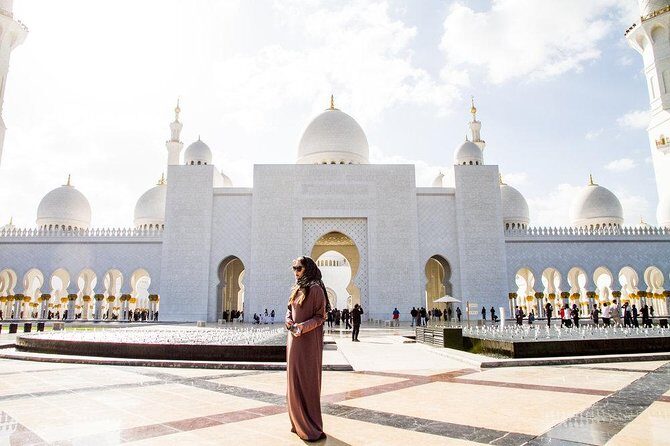 Abu Dhabi Tour with Louvre Museum Tickets - Dates Market Stop: Small Budget, Big Flavor Potential