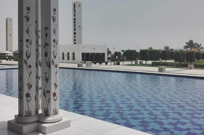 Abu Dhabi Tour with Sheikh Zayed Grand Mosque from Dubai - Sadiyaat Island and Louvre Abu Dhabi passing-by