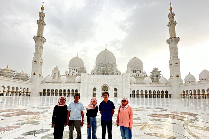 Abu Dhabi Tour with Sheikh Zayed Grand Mosque Visit - Key things that make this day trip tick