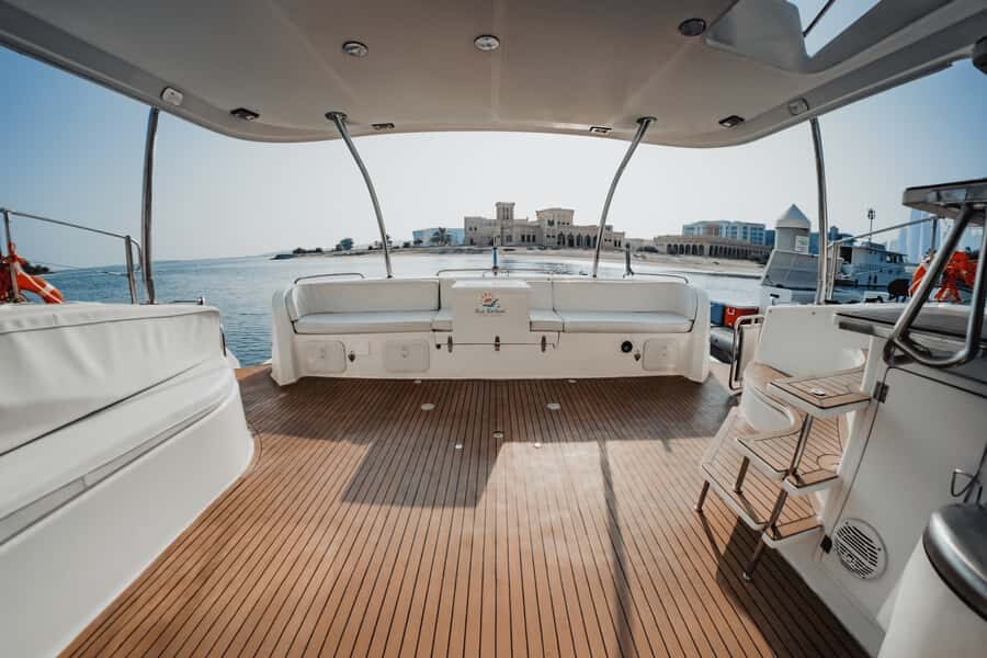 Abu Dhabi Yacht Charter: 2hour trip from 10:00AM to 12:00PM - What this 2-hour Abu Dhabi yacht charter really feels like