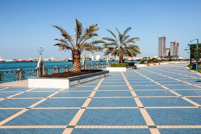 Abu Dubai City Tour and Dubai Marina Cruise Dinner - Pickup at 9:00 and the drive to Abu Dhabi