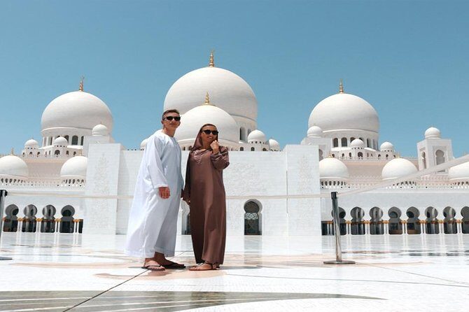 Advance Full Day Abu Dhabi City Tour - Sheikh Zayed Grand Mosque Center: a 1.5-hour anchor stop
