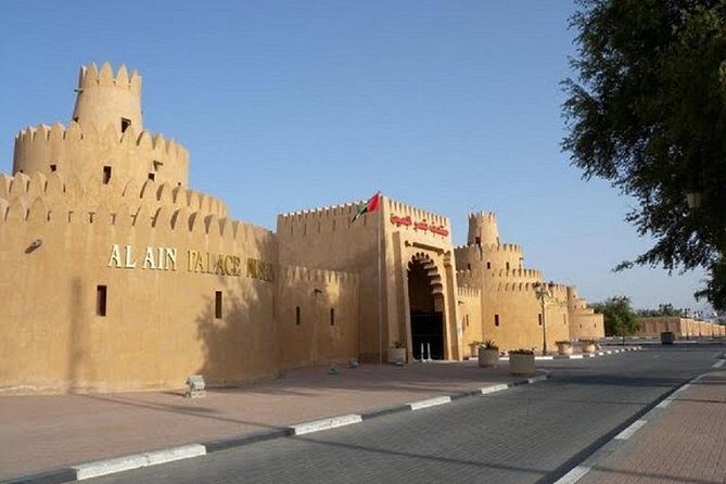 Al Ain Garden City Tour From Dubai - Al Ain Zoo and the White Tiger Moment