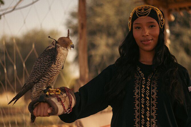 Al Marmoom Oasis Luxury Tent with Bedouin Dinner - Quick Booking Tips: Weather and Timing