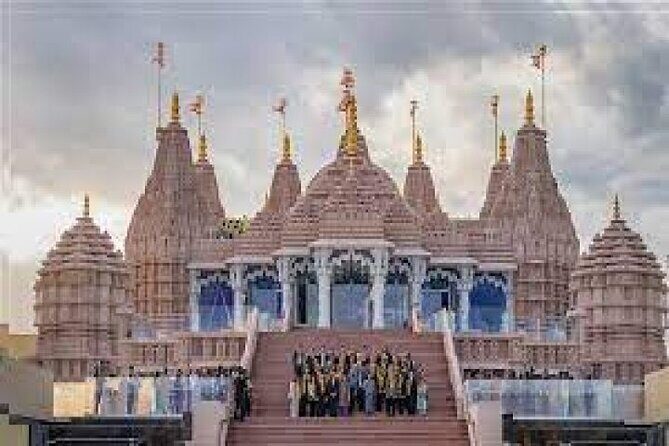 Baps Hindu Temple and Sheikh Zayed Grand Mosque Tour - Best Fit: Who This Tour Suits