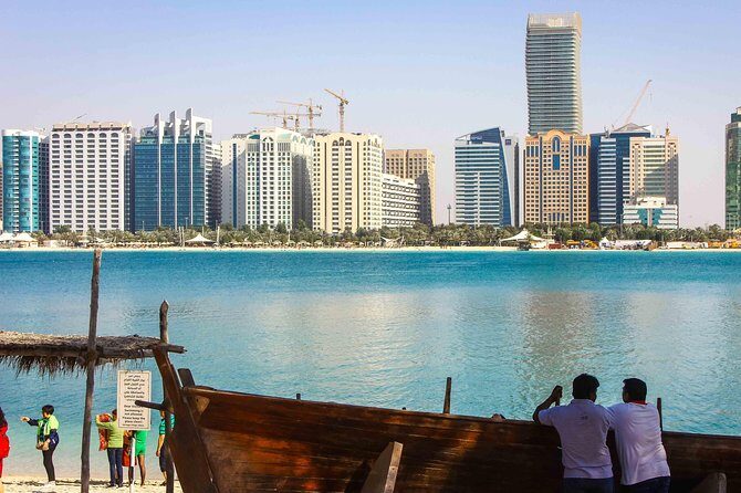 Best Attractions of Abu Dhabi City Day Trip from Dubai - Corniche Waterfront: The Best Stretch for City Views