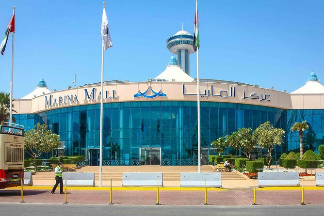 Best Attractions of Abu Dhabi City Day Trip from Dubai - Yas Island Ferrari World Photo Stop: Great Snapshots, Limited Park Time