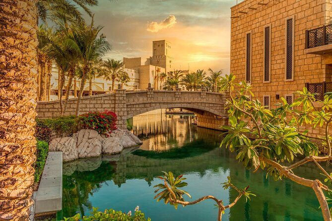 Book the Best Dubai Layover Tour with us Today - Souk Madinat Jumeirah: a shopping stop that feels like Dubai’s older side