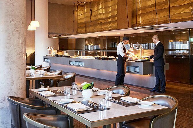 Buffet Dining in Armani Hotel - Timing and the one real risk: buffet close at 3pm