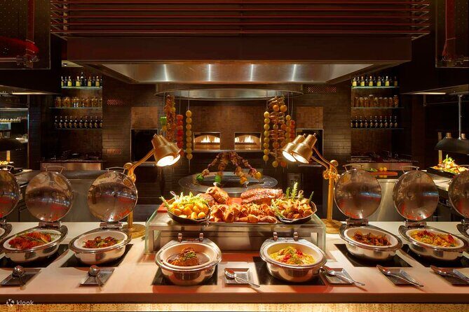 Buffet Dinner at Saffron in Atlantis the Palm Dubai - Live cooking stations: 20 points of action for freshness and flavor