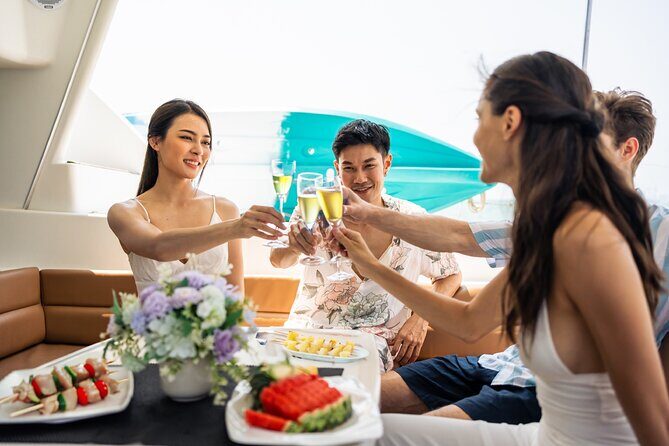 Burj Al Arab: 2-Hour Yacht Tour with BBQ Dinner and Drinks - Key highlights before you go
