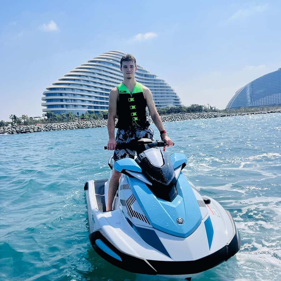 Burj Al Arab View: Thrilling 30-Minute Jet Ski Tour in Dubai - Who this jet ski tour is best for