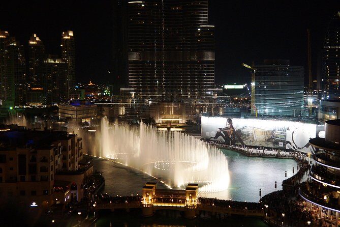 Burj Khalifa: At the Top entry with Fountain Boardwalk - Getting there: transfers, pickup, and using public transit smartly