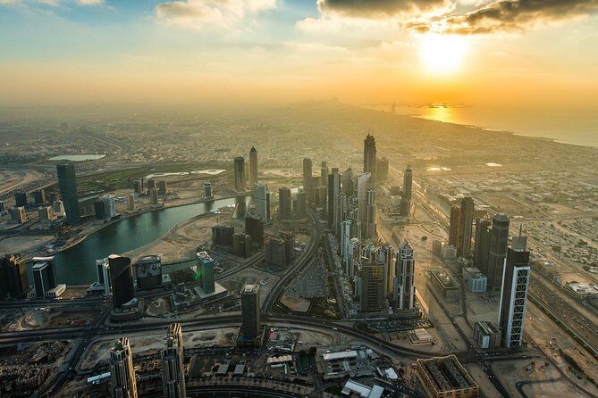 Burj Khalifa, Dubai Aquarium & UWZ with Penguin Cove Entry Ticket - How This Combo Ticket Plays in Real Time (3 Hours Total)