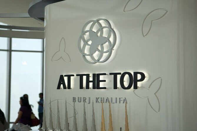 Burj Khalifa Ticket with The Cafe Treat - Prime-hour sunset vs non-prime: picking the right moment