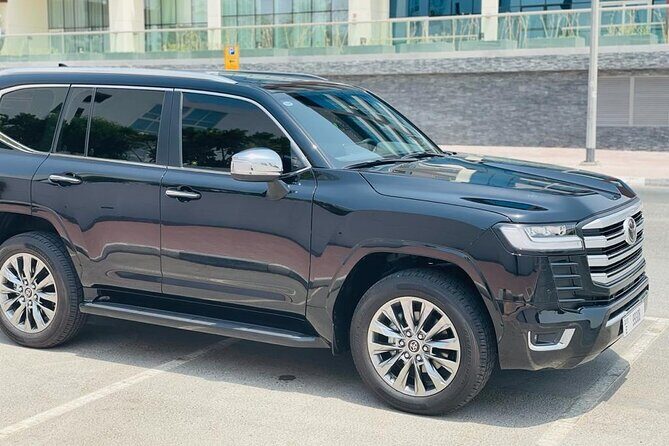 Cars With Driver Availabe In Dubai for daily basis - Timing, Weather, and When Plans Need a Backup