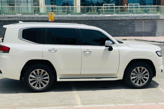 Cars With Driver Availabe In Dubai for daily basis - What’s Included (and What Isn’t) So You’re Not Surprised