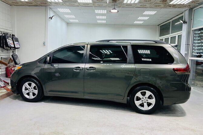 Chauffeur Service For Dubai & Abu Dhabi - The 7-Seater Van Comfort and On-Trip Perks You’ll Notice