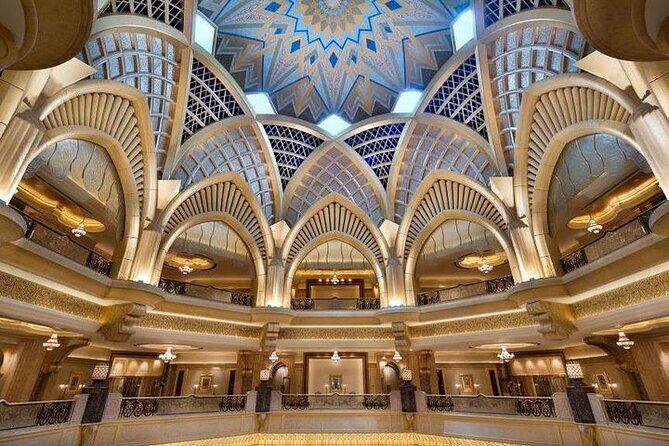 Combo 1- MORNING SAFARI+HALF DAY CITY TOUR - Corniche and Emirates Palace Photo Stops: Classic Views Without the Hassle