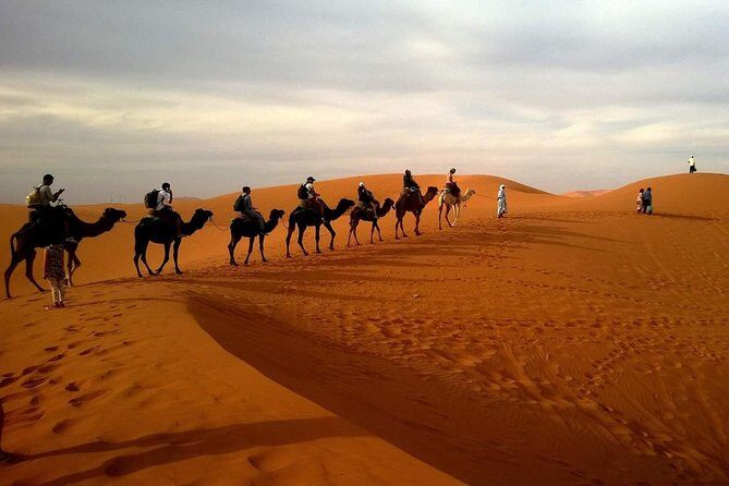 Combo Dubai City Tour and 4X4 Desert Safari with Dinner - Dubai Creek by abra: the short ride that changes the whole mood