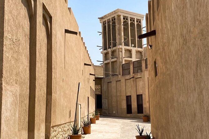 Cultural Walking Tour in Dubai - Brazilian Guide - Stop 1: Al Fahidi Historical Neighbourhood and the Fort-Front View