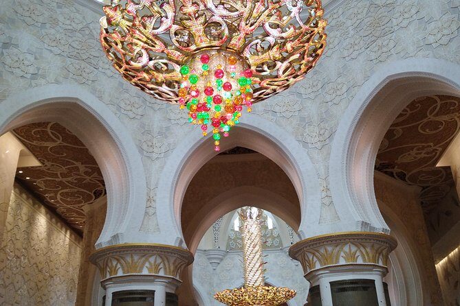 Day Tour of Abu Dhabi from Dubai - Transportation Comfort, Small Group Size, and When the Day Slips