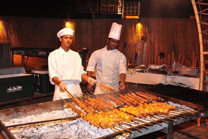 Deluxe Dubai Desert Safari with BBQ Dinner - Pickup, Timing, and the Value of a Max-5 Group
