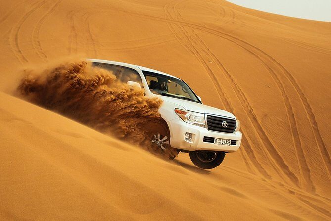 Desert Safari Dubai at Evening with BBQ Dinner - From Dubai (or Sharjah) to the Red Dunes in One Smooth 4x4 Plan